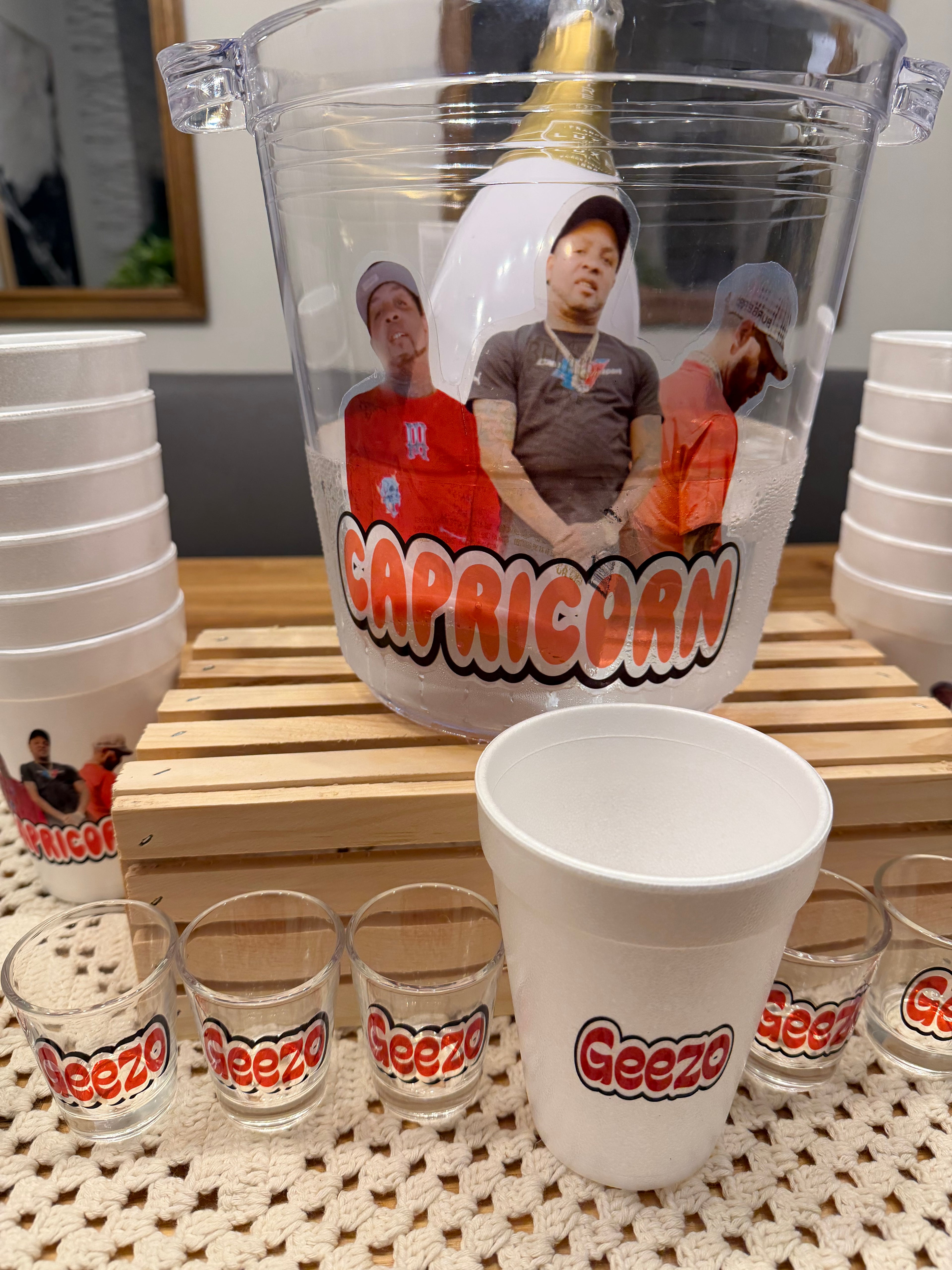 Party Cups (24) Styrofoam (12) Shot Glasses (1) Ice Bucket